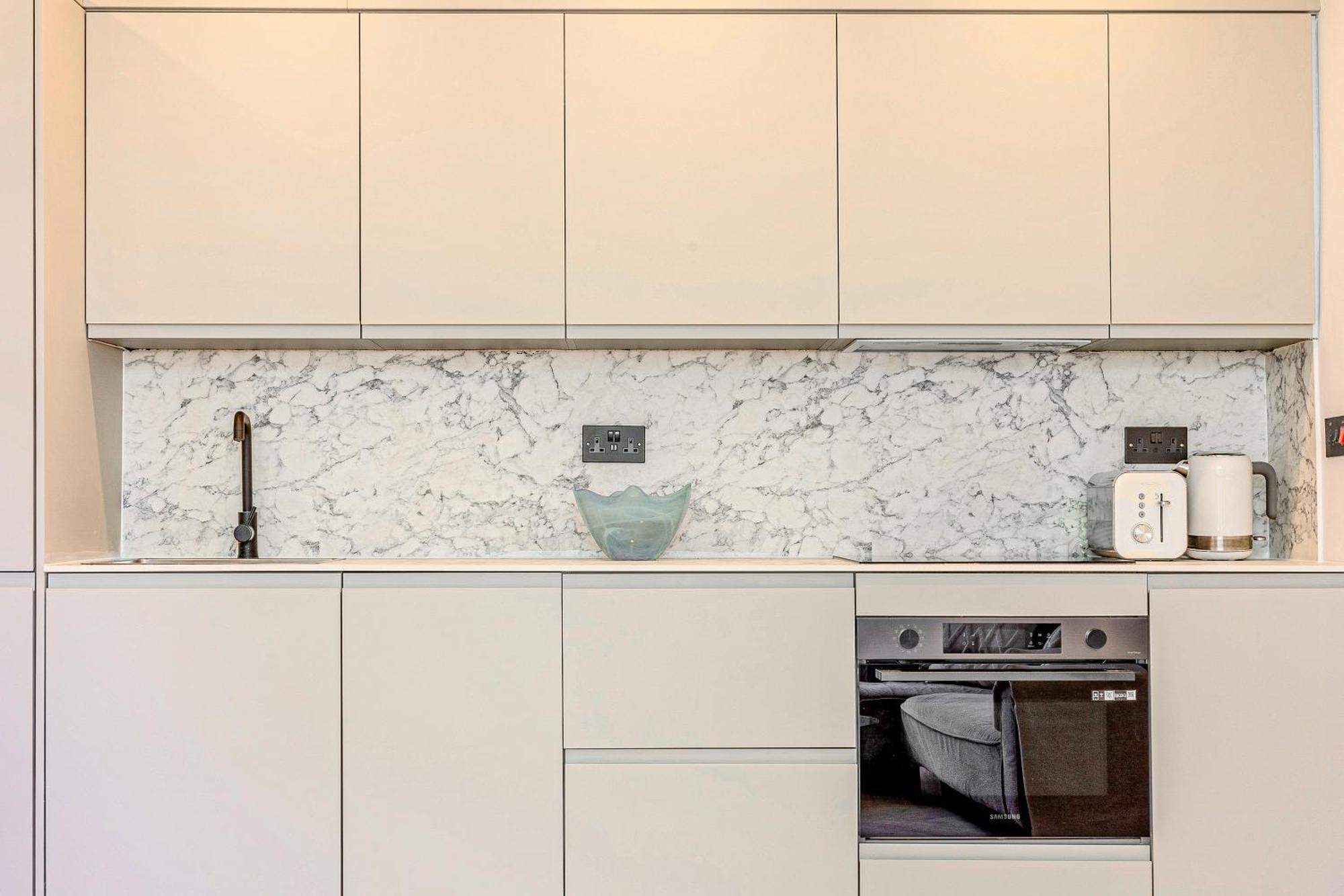 Unique Modern 2br Flat, 1 Min To S Hampstead St Apartment